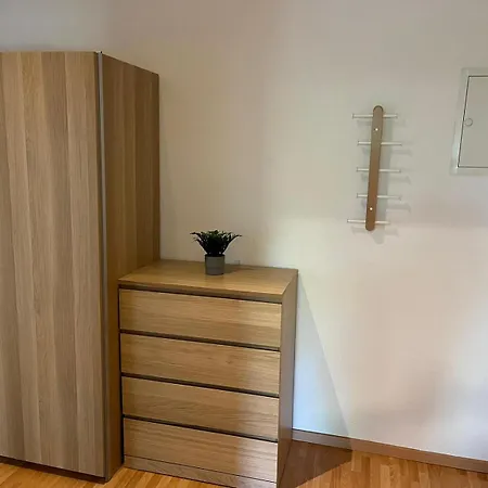 Leuben - Stylisch - Balkon - Kueche Apartament *