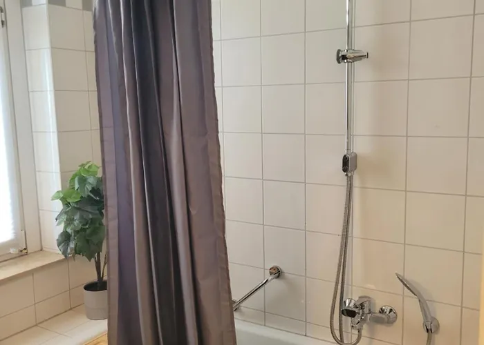 Leuben - Stylisch - Balkon - Kueche Dresden