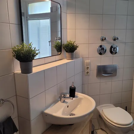 Leuben - Stylisch - Balkon - Kueche * Dresden