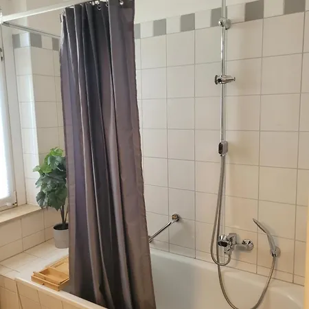 Leuben - Stylisch - Balkon - Kueche 德累斯顿